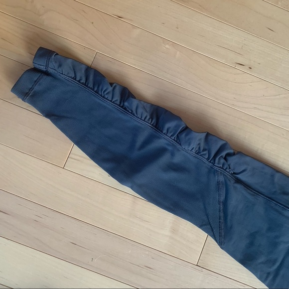 Lululemon Run: Spirit Tight - Picture 10 of 13